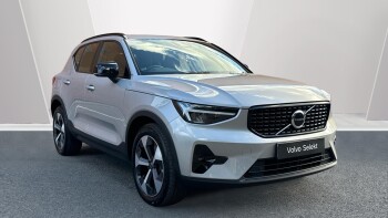 Volvo XC40 2.0 B4P Plus Dark 5dr Auto Petrol Estate